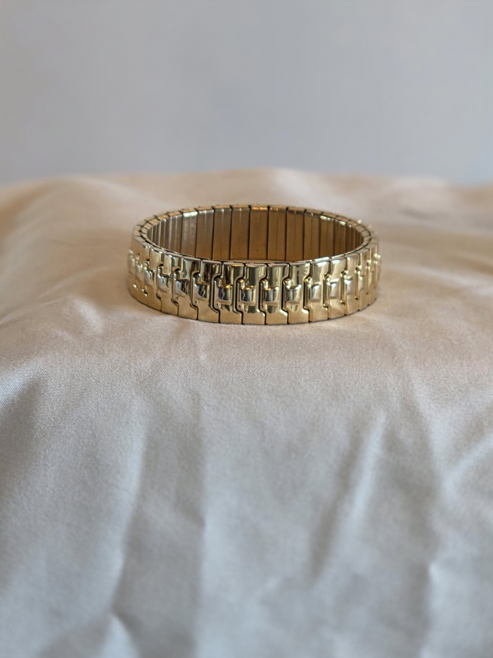 Gold Link Stretch Bracelet - Women Jewelry